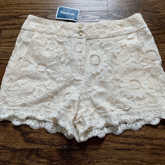 Monteau Pants - MONTEAU shorts cream NWT